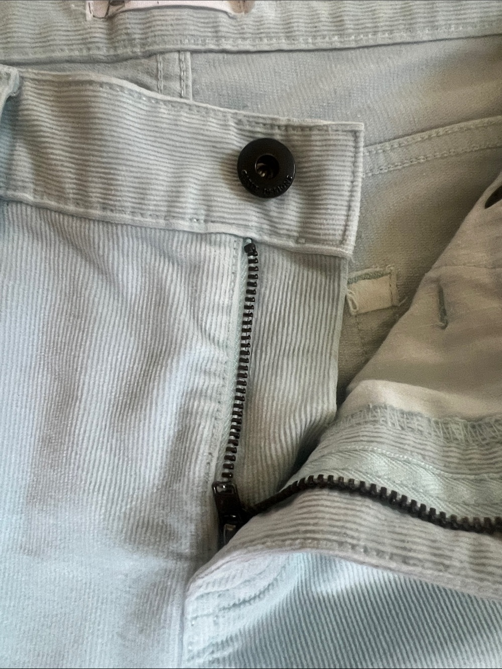 Carve Designs women’s Pale Blue Denim Cutoff Shorts - Picture 3 of 6